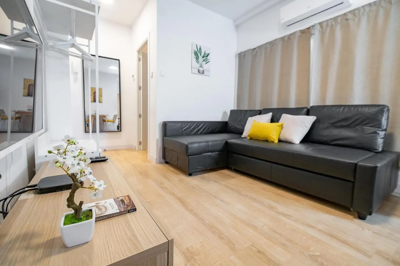 Self Check-In! Apartment In The Heart Of Malaga! location