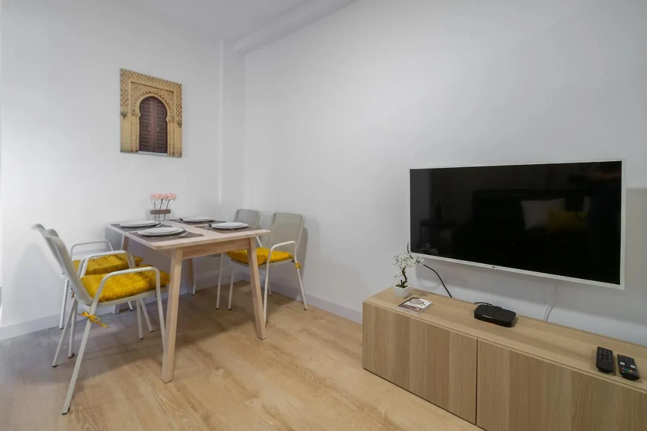 Self Check-In! Apartment In The Heart Of Malaga!