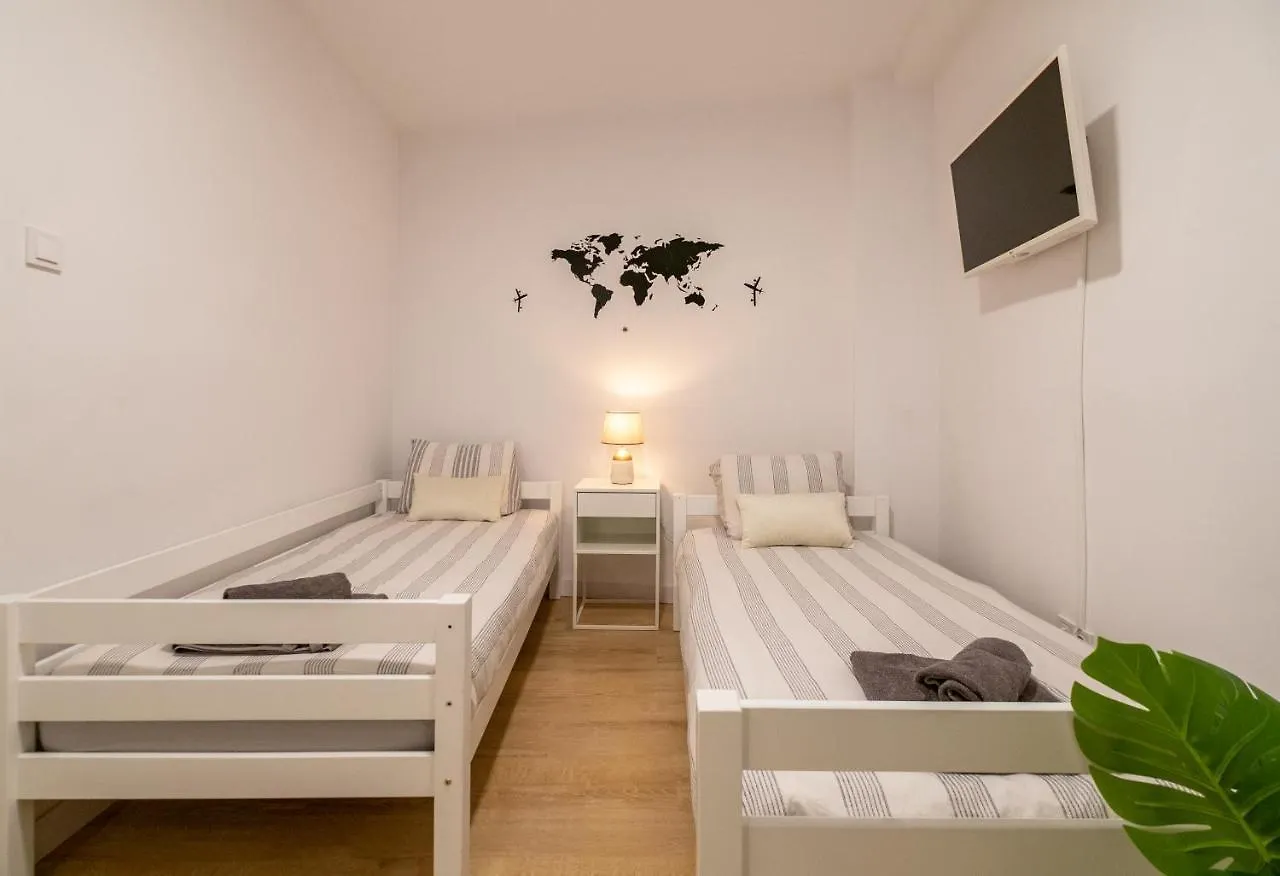 Self Check-In! Apartment In The Heart Of Malaga! 0*,